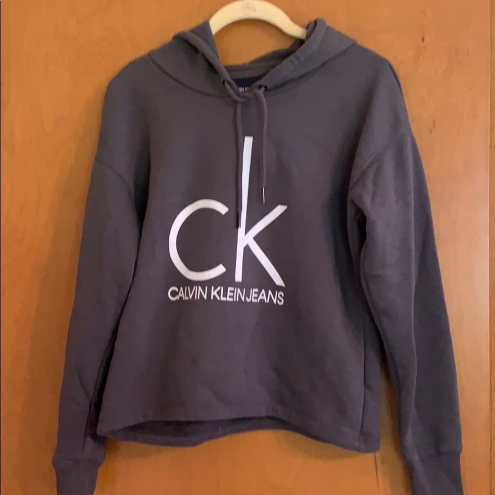 Women’s crop hoodie
